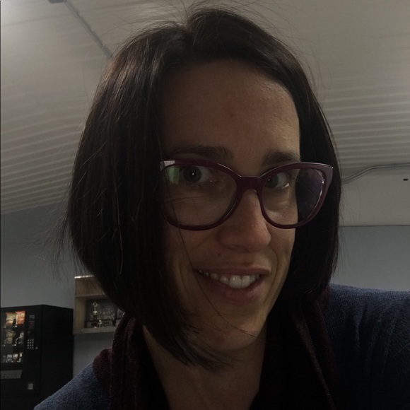 Meet your Posher, Melanie - Picture 1 of 1